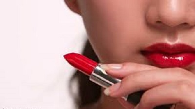 آموزش تهیه پنکک و رژلب با مواد خوراکی