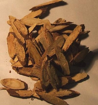 گیاه شیرینبیان و خواص درمانی شیرین بیان : خواص درمانی شیرین بیان / مضرات شیرین بیان