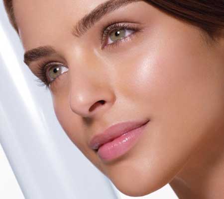 آموزش آرایش لب ها به روش طبیعی و دائمی آموزش آرایش لب ها به روش طبیعی و دائمی