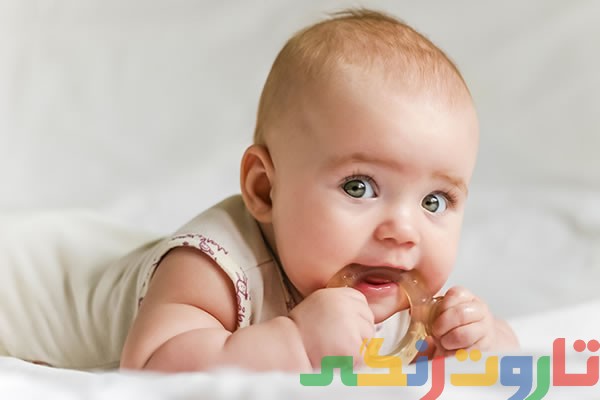علائم رویش دندان در کودکان