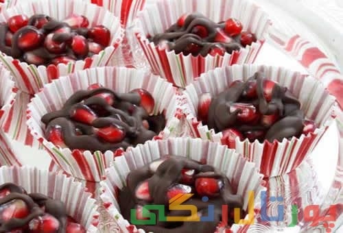 دسر شکلات انار شکلات انار برای شب یلدا, طرز تهیه شکلات انار, طرز تهیه شکلات برای شب یلدا, تزئین شکلات شب یلدا, شکلات شب یلدا, طرز تهیه شکلات مجلسی, شکلات مجلسی