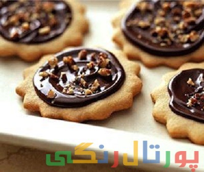 شیرینی کوکیز فندقی شکلاتی