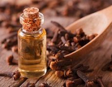 خواص روغن گل میخک برای درمان دندان درد خواص روغن گل میخک برای درمان دندان درد